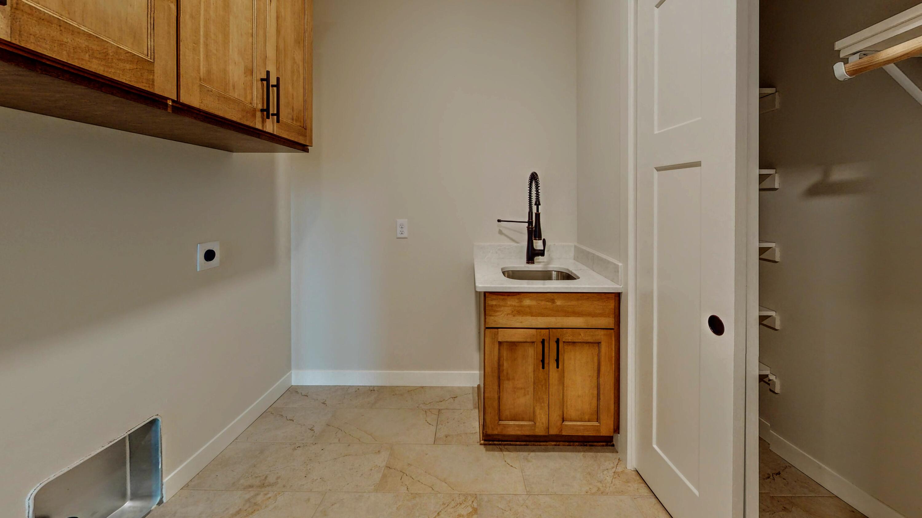 726 East Reinel Street Jefferson, WI 53549 - Photo 67 of 77 722-Reinel-Street-Laundry
