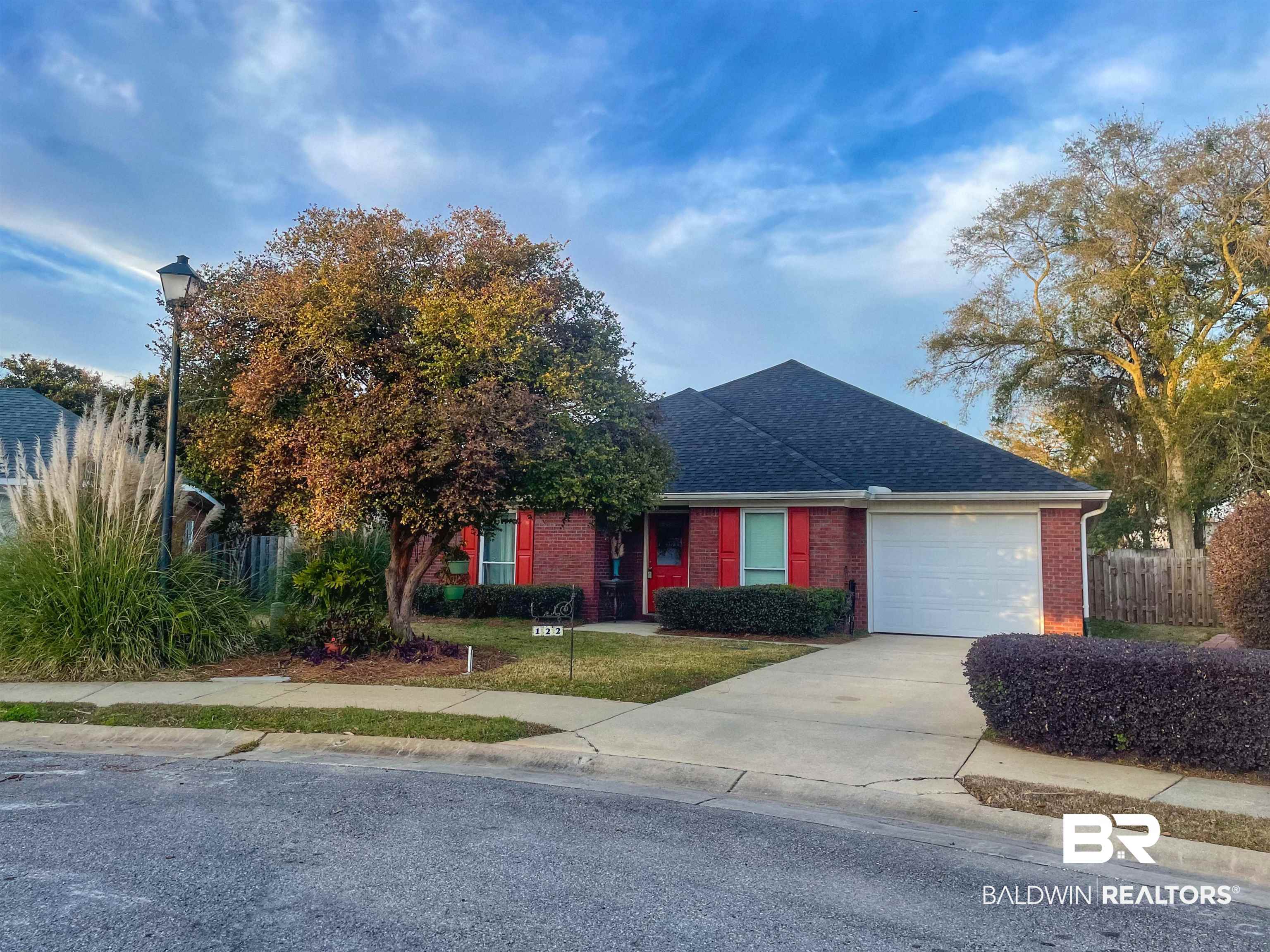 122 Reilly Circle Fairhope, AL 36532 - Photo 2 of 31