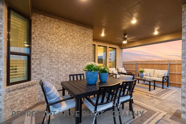 $431,890 | 2810 Pathway Crst Lane, Webster, TX 77598