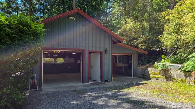 a house view with a outdoor space