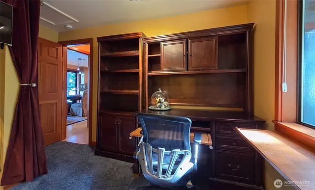 a view of walk in closet