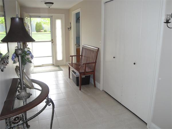 107 A Ridgefield Circle, Unit 107A Clinton, MA 01510 - Photo 7 of 26 Gallery Image 7