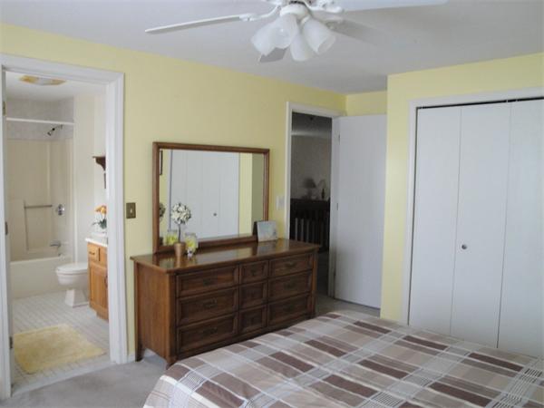 107 A Ridgefield Circle, Unit 107A Clinton, MA 01510 - Photo 9 of 26 Gallery Image 9