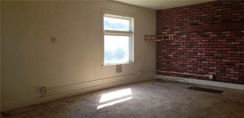 937 Main Street East Rural Valley, PA 16249 - Photo 7 of 14