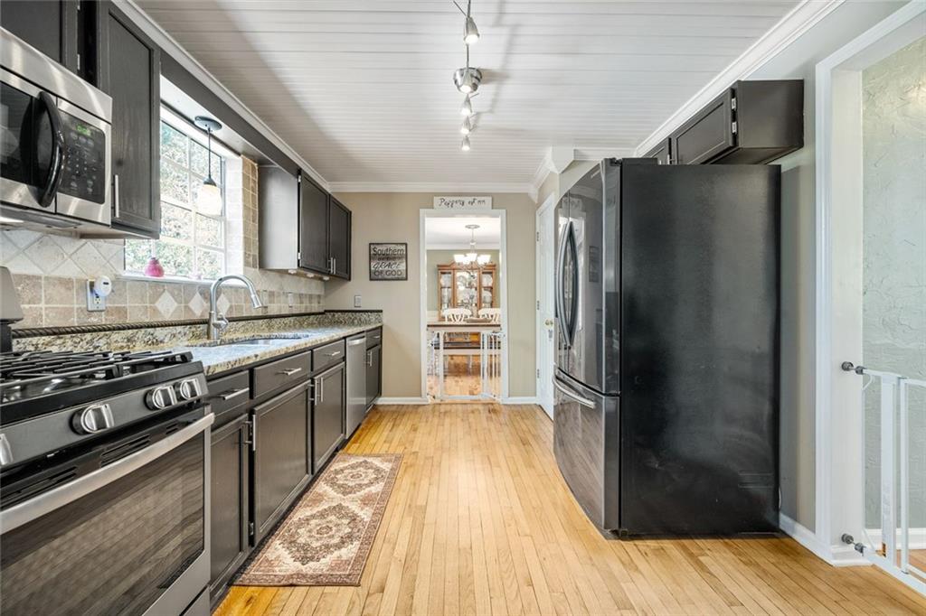 1880 Rocksram Drive Buford, GA 30519 - Photo 11 of 40