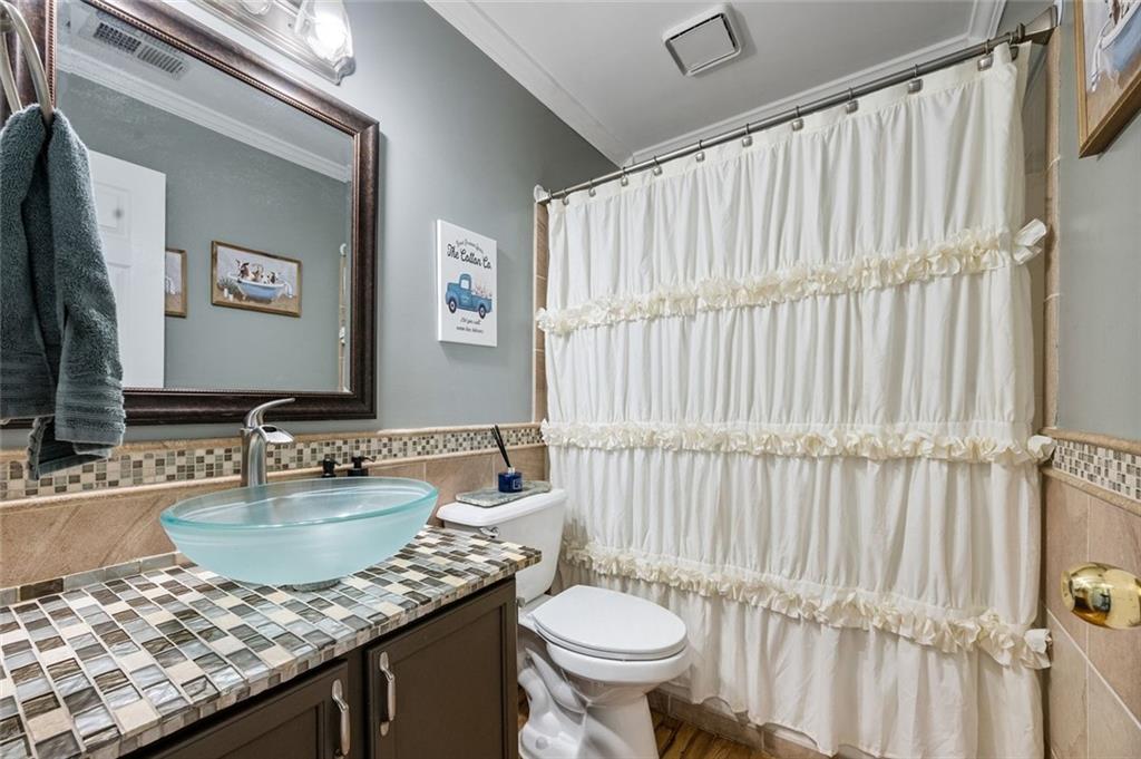 1880 Rocksram Drive Buford, GA 30519 - Photo 16 of 40