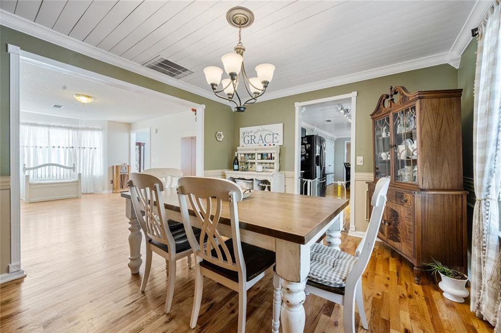 1880 Rocksram Drive Buford, GA 30519 - Photo 7 of 40