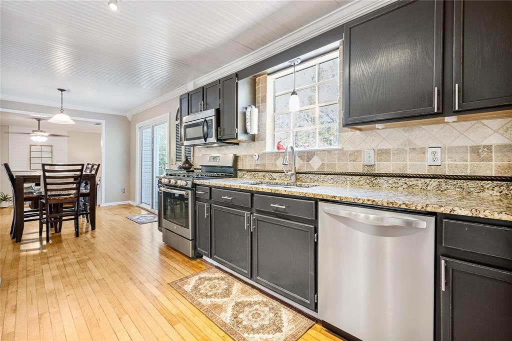 1880 Rocksram Drive Buford, GA 30519 - Photo 9 of 40