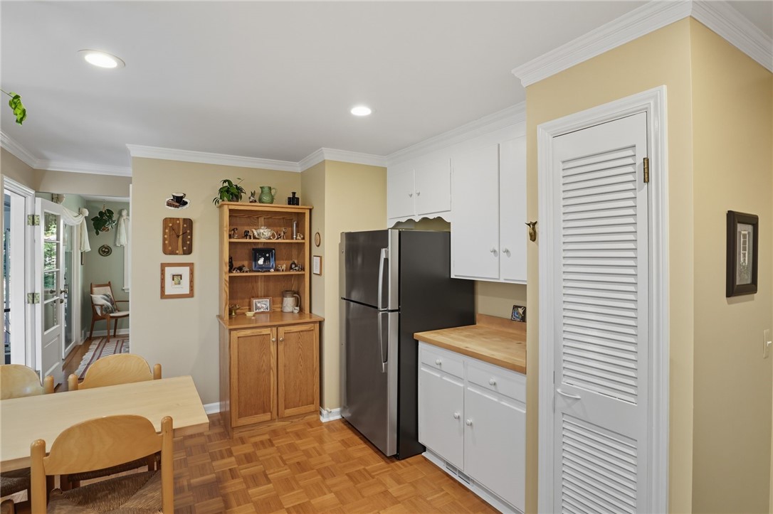 41 Burrows Hills Drive Rochester, NY 14625 - Photo 13 of 44