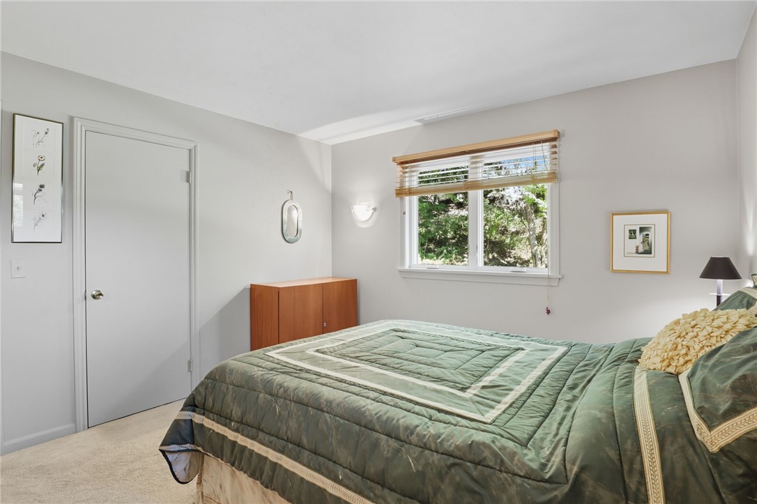 41 Burrows Hills Drive Rochester, NY 14625 - Photo 22 of 44