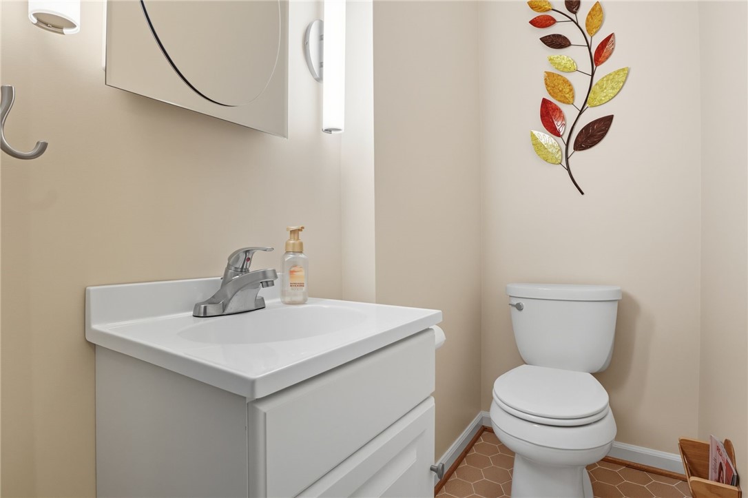 41 Burrows Hills Drive Rochester, NY 14625 - Photo 23 of 44