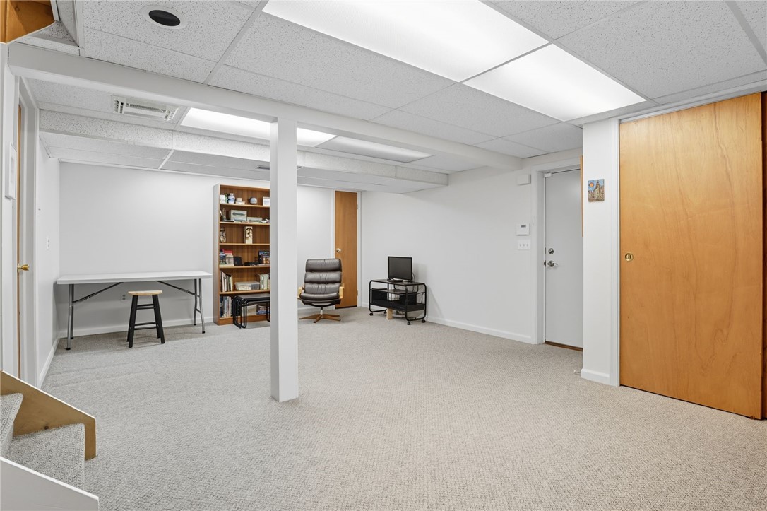 41 Burrows Hills Drive Rochester, NY 14625 - Photo 26 of 44