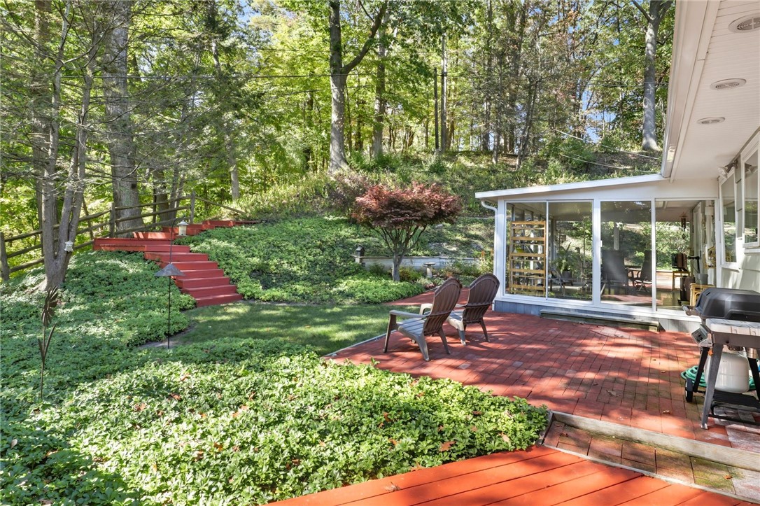 41 Burrows Hills Drive Rochester, NY 14625 - Photo 33 of 44