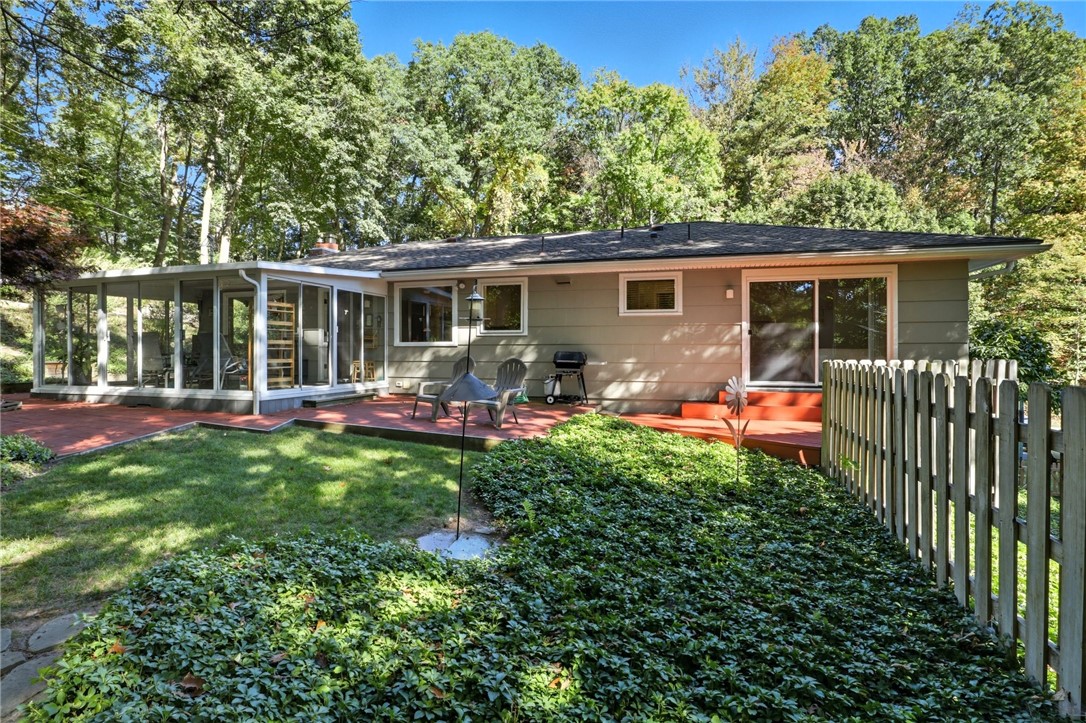 41 Burrows Hills Drive Rochester, NY 14625 - Photo 34 of 44