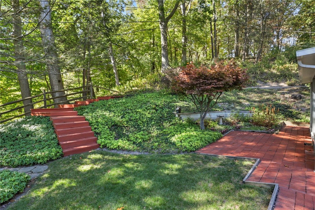 41 Burrows Hills Drive Rochester, NY 14625 - Photo 37 of 44