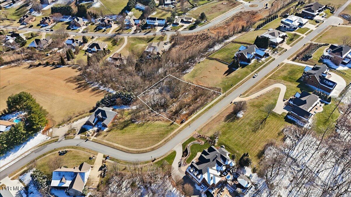 119 Simmons Ridge, Unit 7 Johnson City, TN 37604 - Photo 11 of 16 12-DJI_20250221150011_0451_D_1