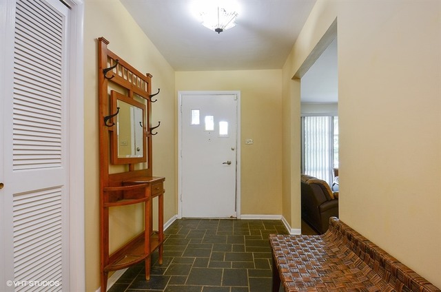 626 Sumac Road Highland Park, IL 60035 - Photo 2 of 15