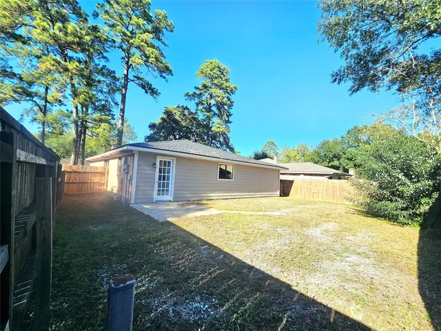 a front view of house with yard
