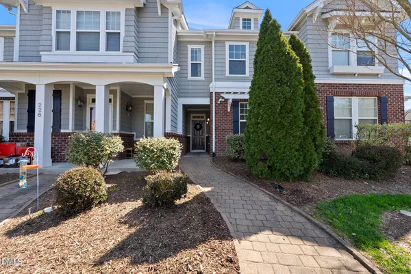 $1,995 | 1014 Freeport Drive, Cary, NC 27519