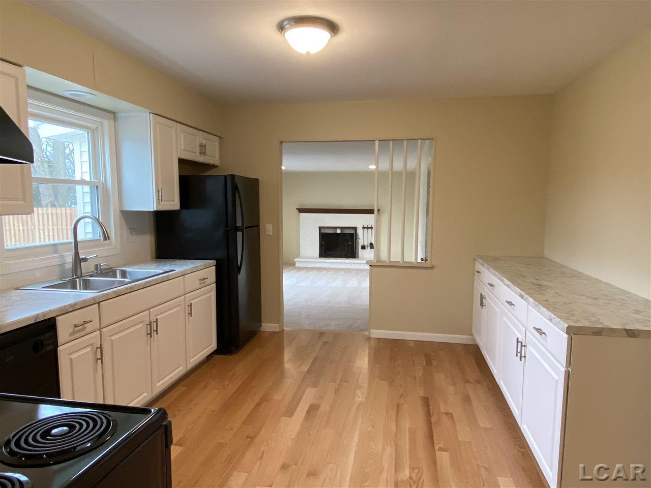1215 Trenton Road Adrian, MI 49221 - Photo 6 of 23