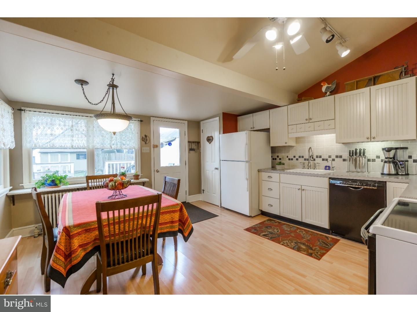 328 Washington Street Spring City, PA 19475 - Photo 12 of 25 Kitchen