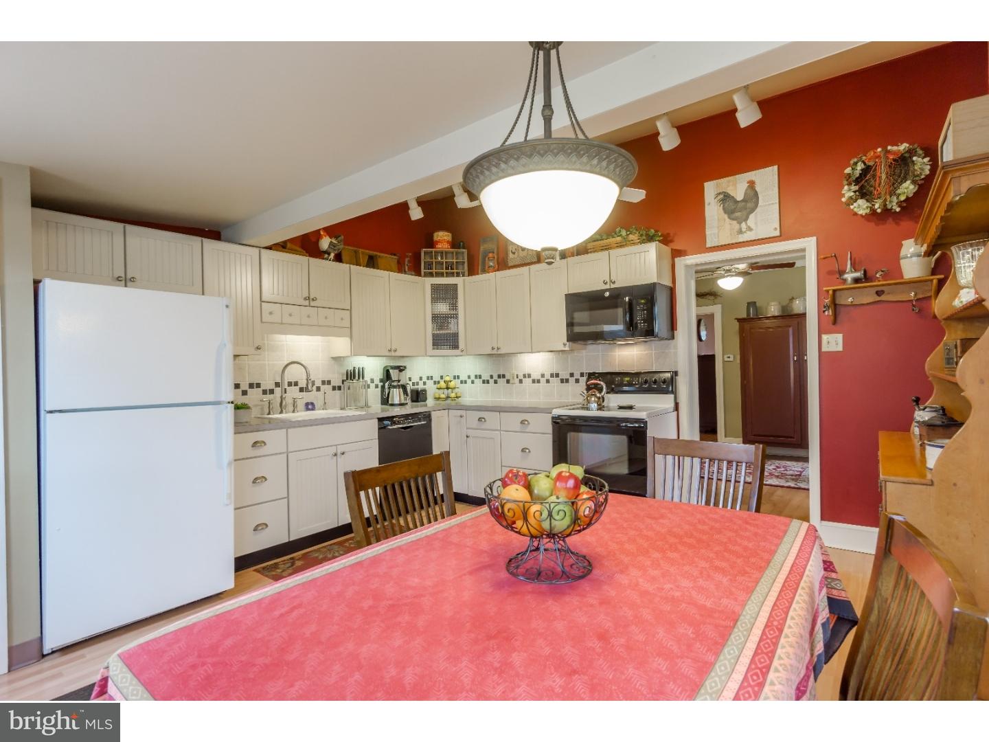 328 Washington Street Spring City, PA 19475 - Photo 13 of 25 Kitchen
