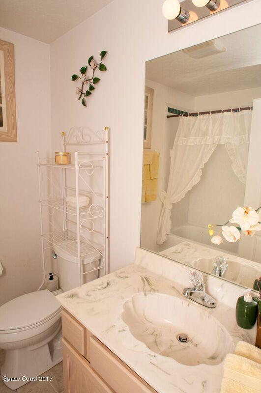 131 Haines Road Southwest Palm Bay, FL 32908 - Photo 19 of 24 Guest Bath
