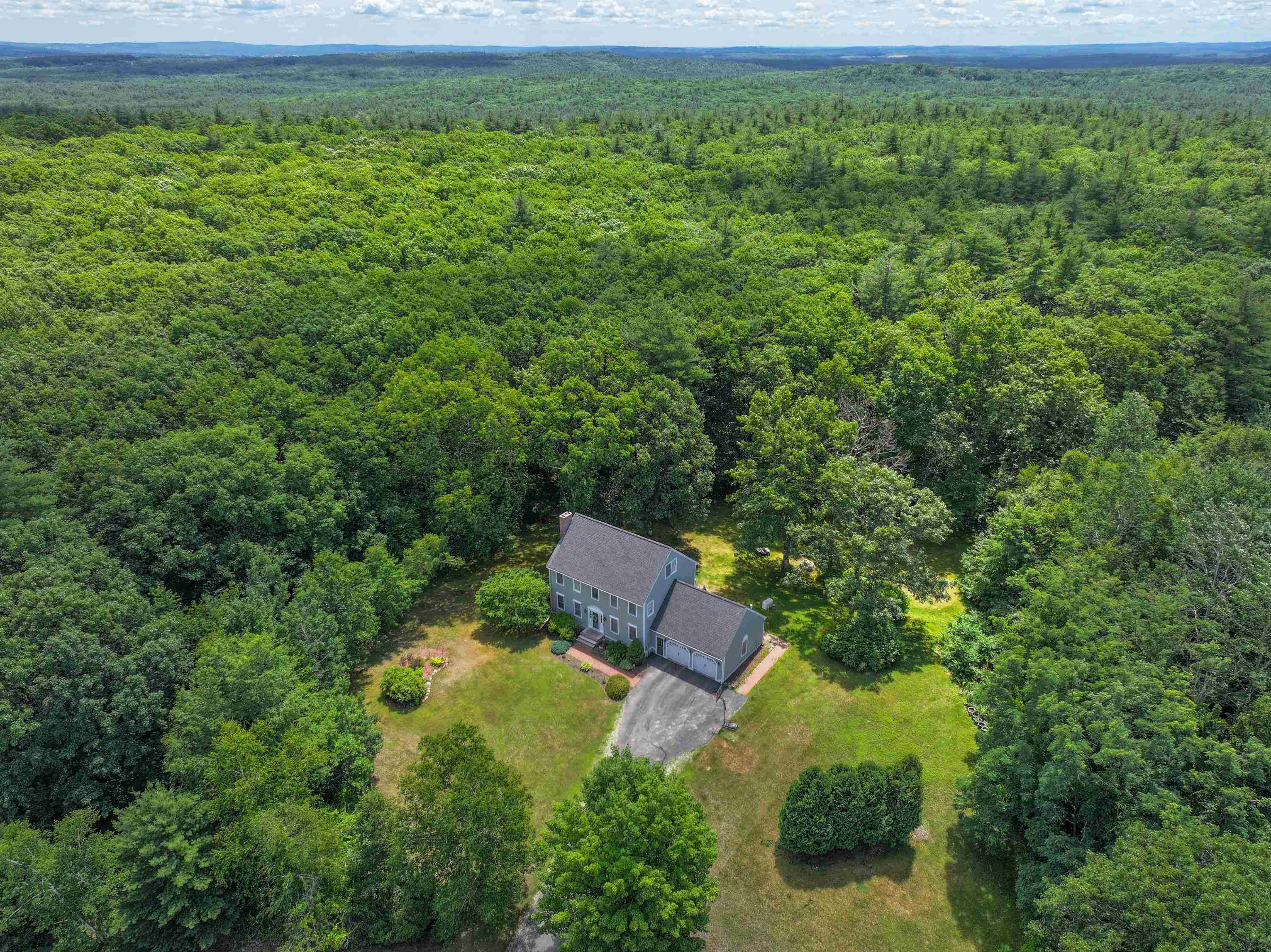 41 Sargent Road Hollis, NH 03049 - Photo 22 of 29