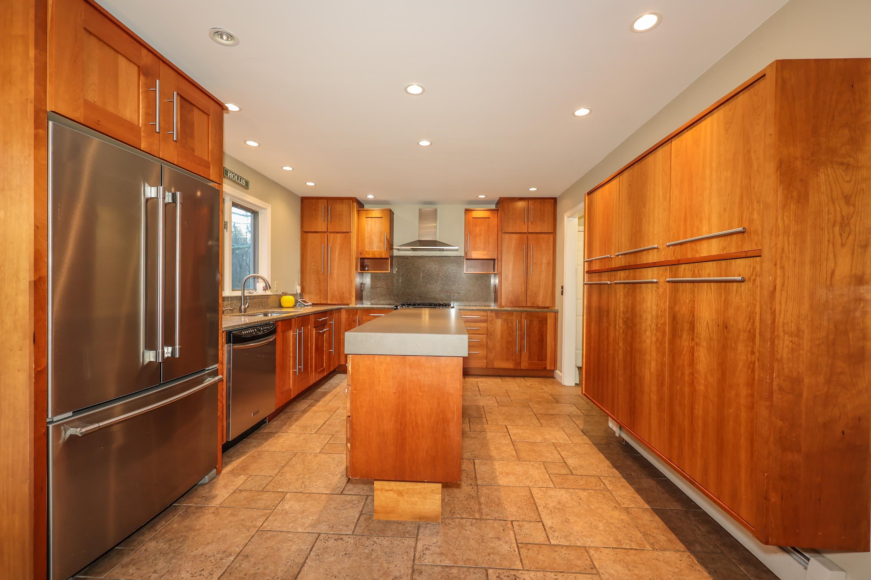 41 Sargent Road Hollis, NH 03049 - Photo 25 of 29