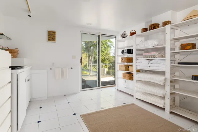 $2,900,000 | 7 East Lake Drive, Katonah, NY 10536