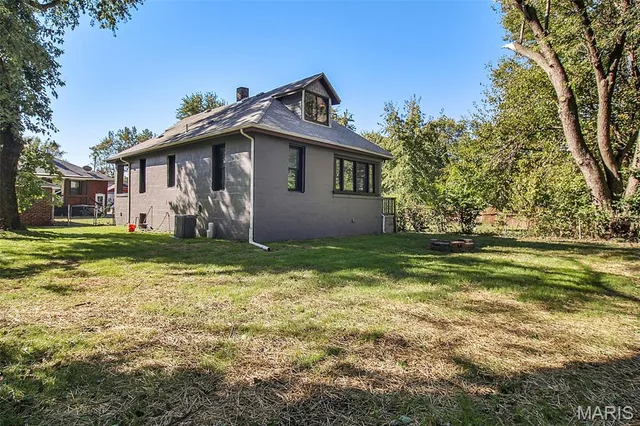 $250,000 | 2821 Edwards Street, Granite City, IL 62040