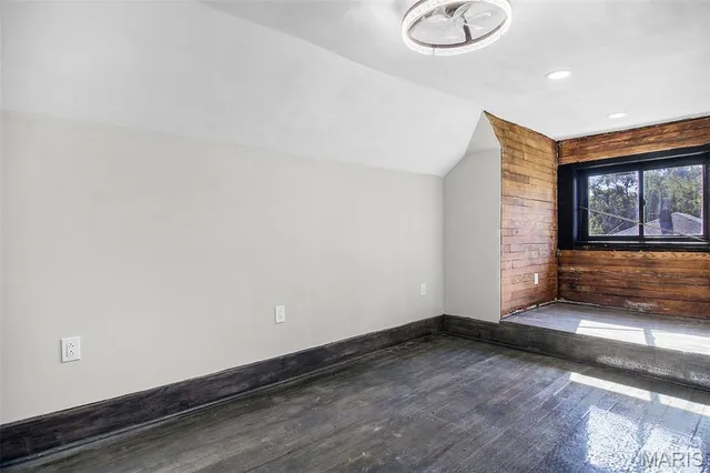 $250,000 | 2821 Edwards Street, Granite City, IL 62040