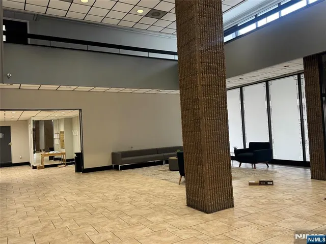 $285,000 | 555 Gorge Road, Unit 2E, Cliffside Park, NJ 07010