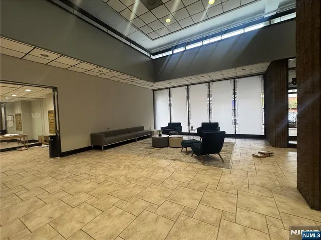 $285,000 | 555 Gorge Road, Unit 2E, Cliffside Park, NJ 07010