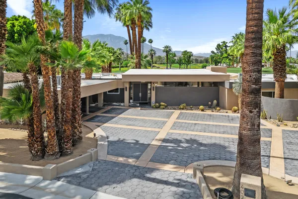 $4,300,000 | 40231 Club View Drive, Rancho Mirage, CA 92270