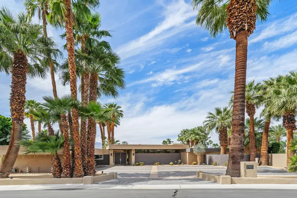 $4,300,000 | 40231 Club View Drive, Rancho Mirage, CA 92270