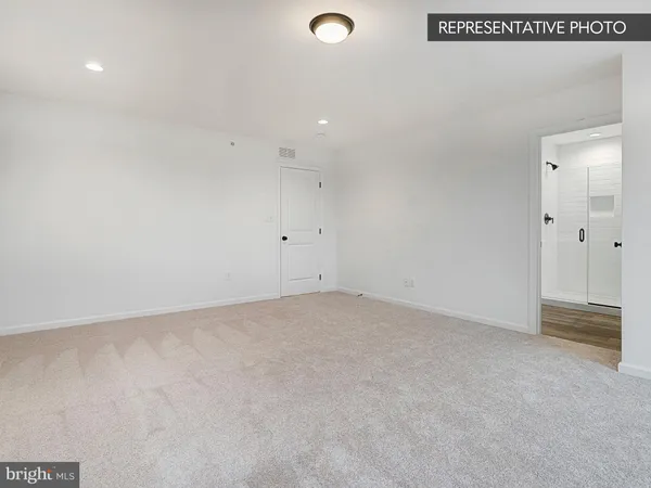 $399,990 | 2125 Hampden Court, Enola, PA 17025