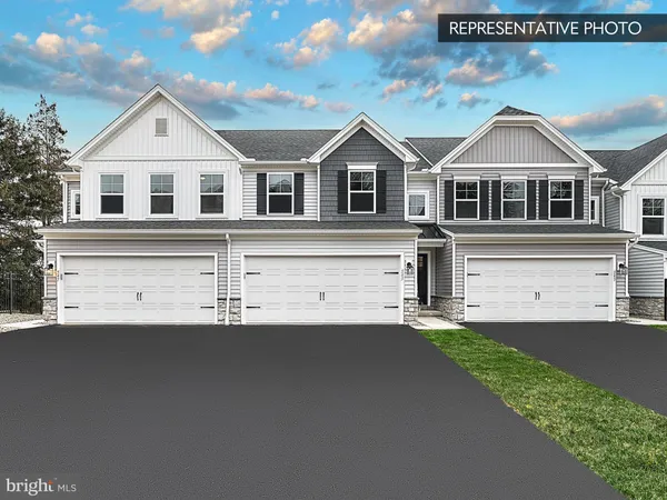 $399,990 | 2125 Hampden Court, Enola, PA 17025