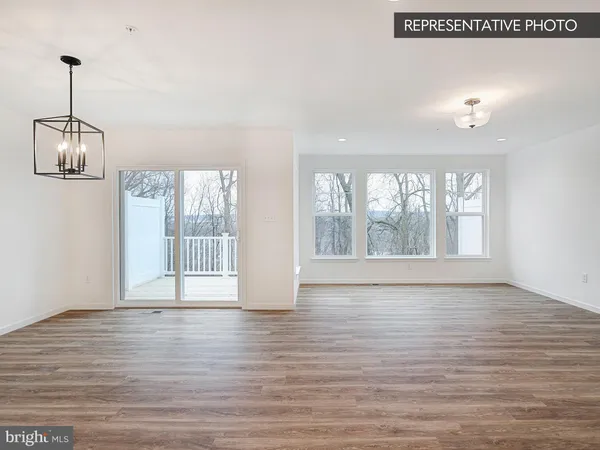 $399,990 | 2125 Hampden Court, Enola, PA 17025