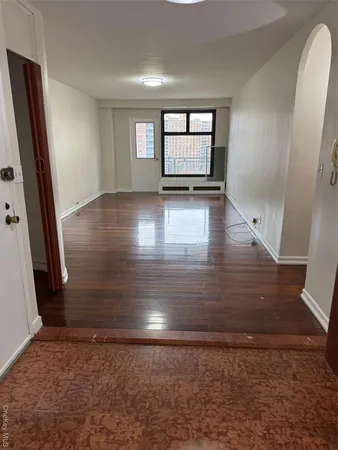 $2,500 | 61-45 98th Street, Unit 10L | Rego Park