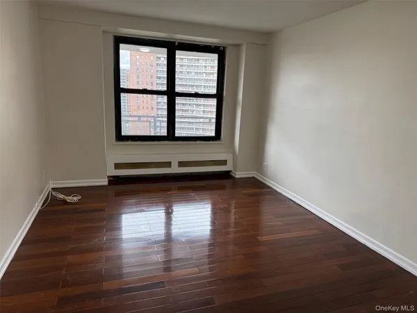 $2,500 | 61-45 98th Street, Unit 10L | Rego Park