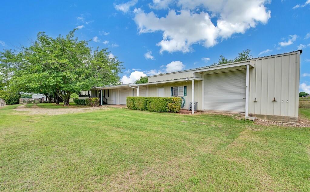 652 Middle Windsor Road McGregor, TX 76657 - Photo 38 of 40