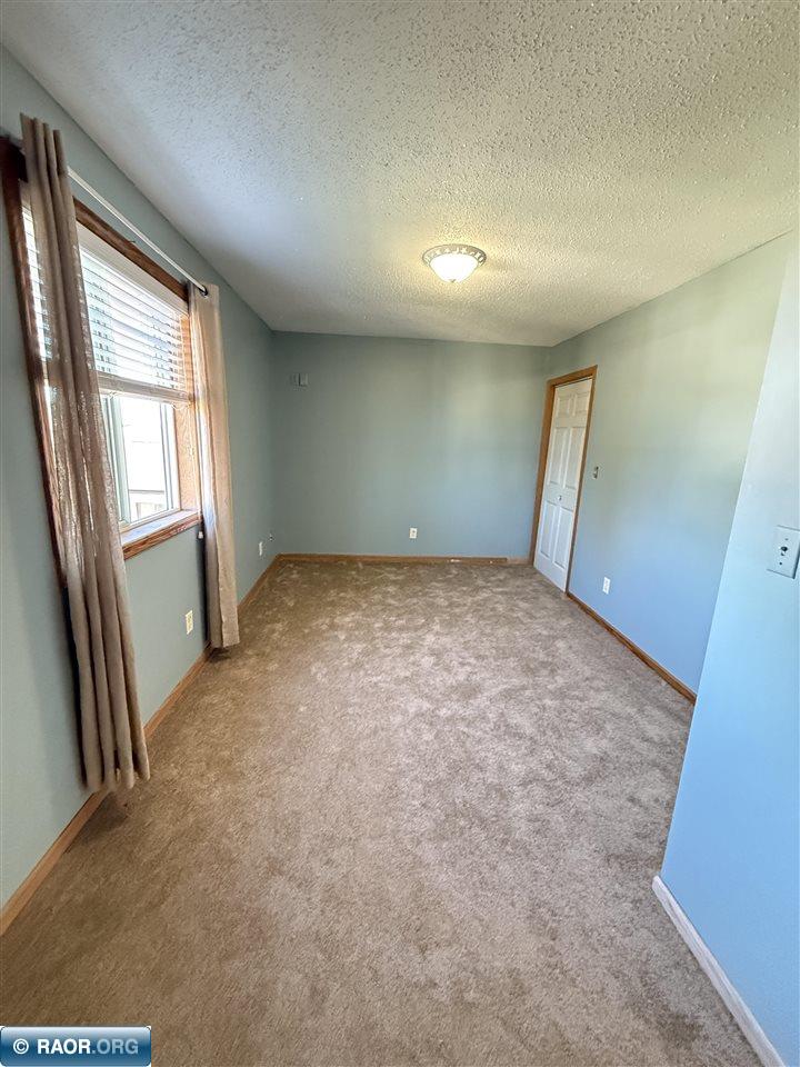 504 Southwest 5th Street Chisholm, MN 55719 - Photo 11 of 23