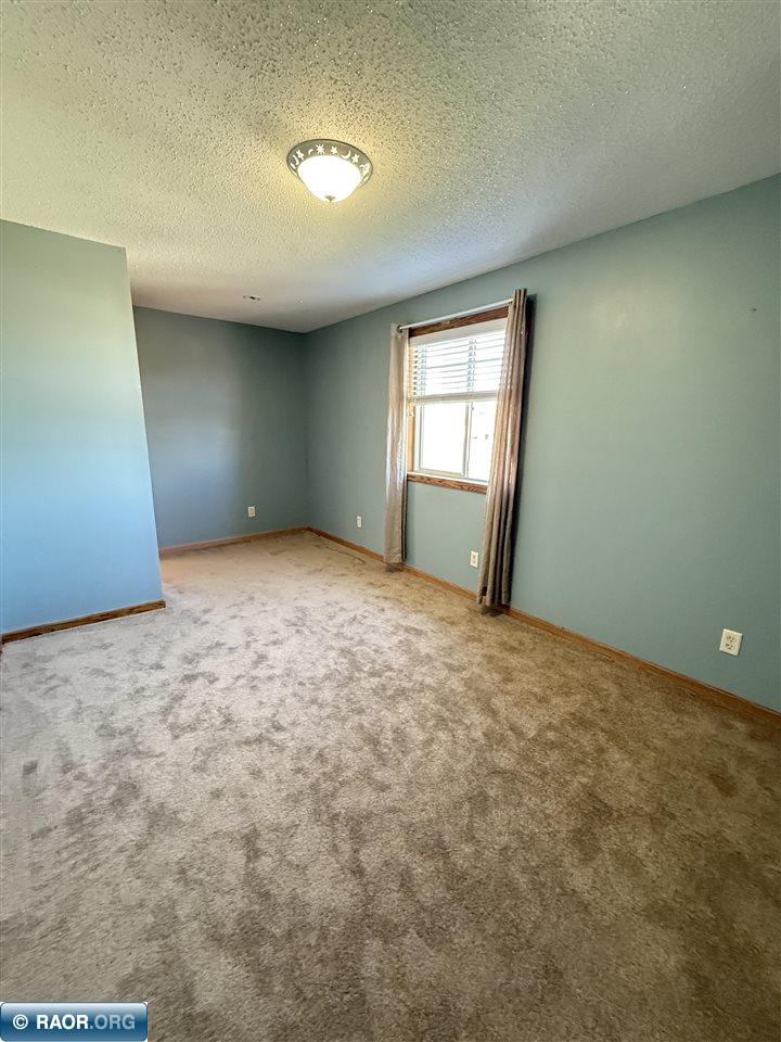 504 Southwest 5th Street Chisholm, MN 55719 - Photo 12 of 23