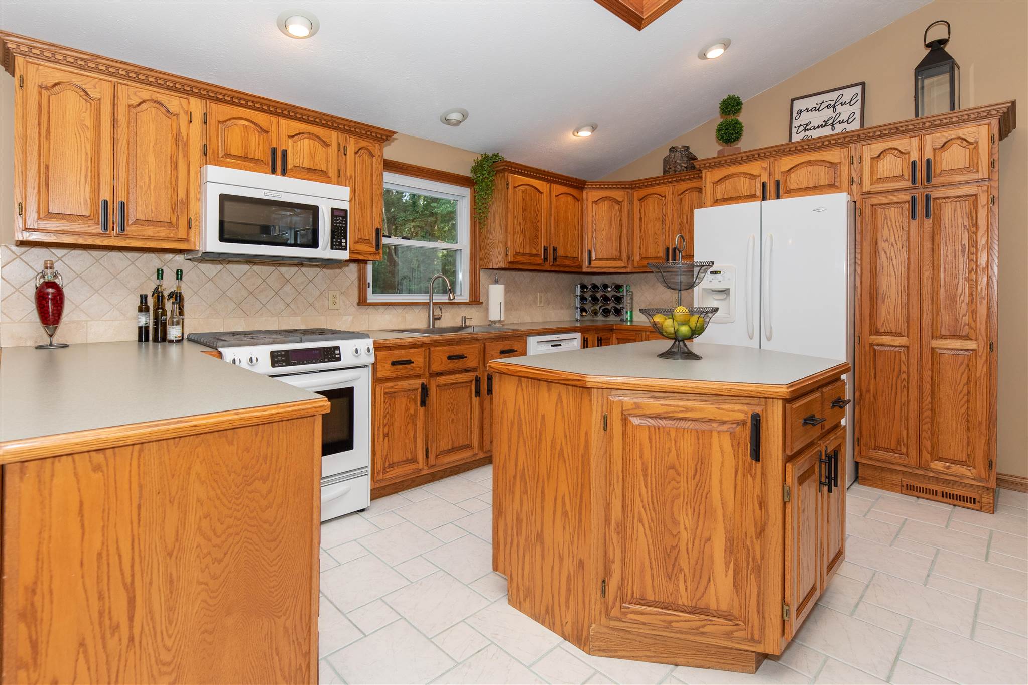 51450 Cherry Road Granger, IN 46530 - Photo 4 of 28