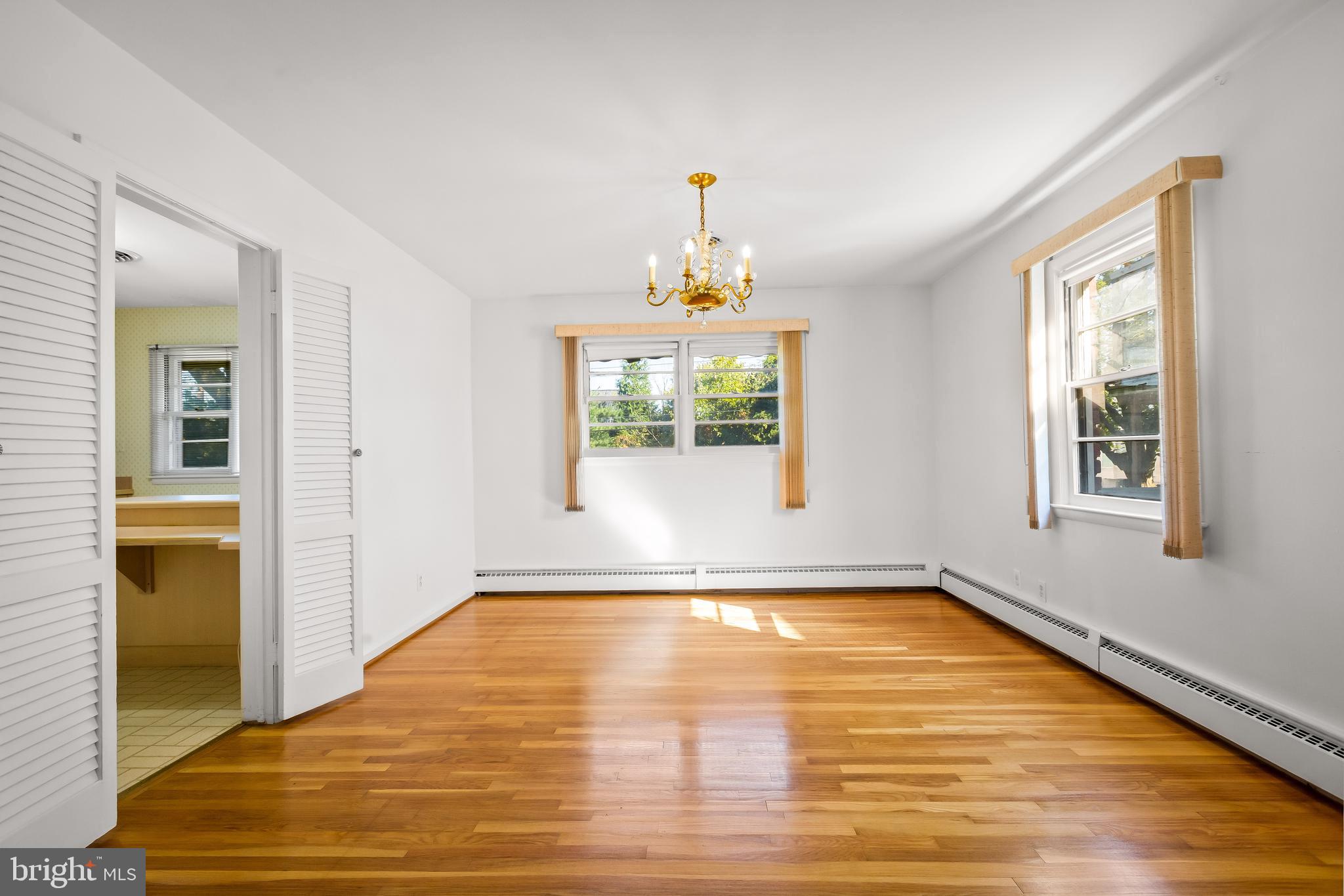 6515 Edenvale Road Baltimore, MD 21209 - Photo 7 of 42