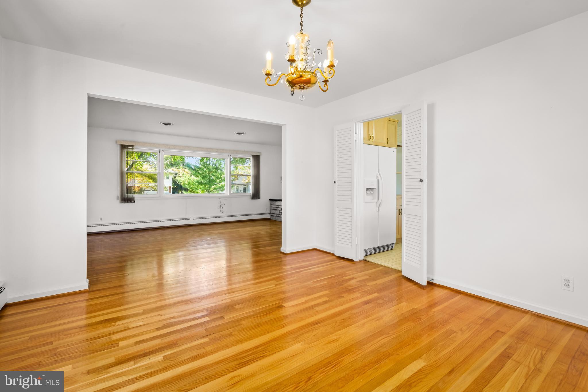 6515 Edenvale Road Baltimore, MD 21209 - Photo 8 of 42