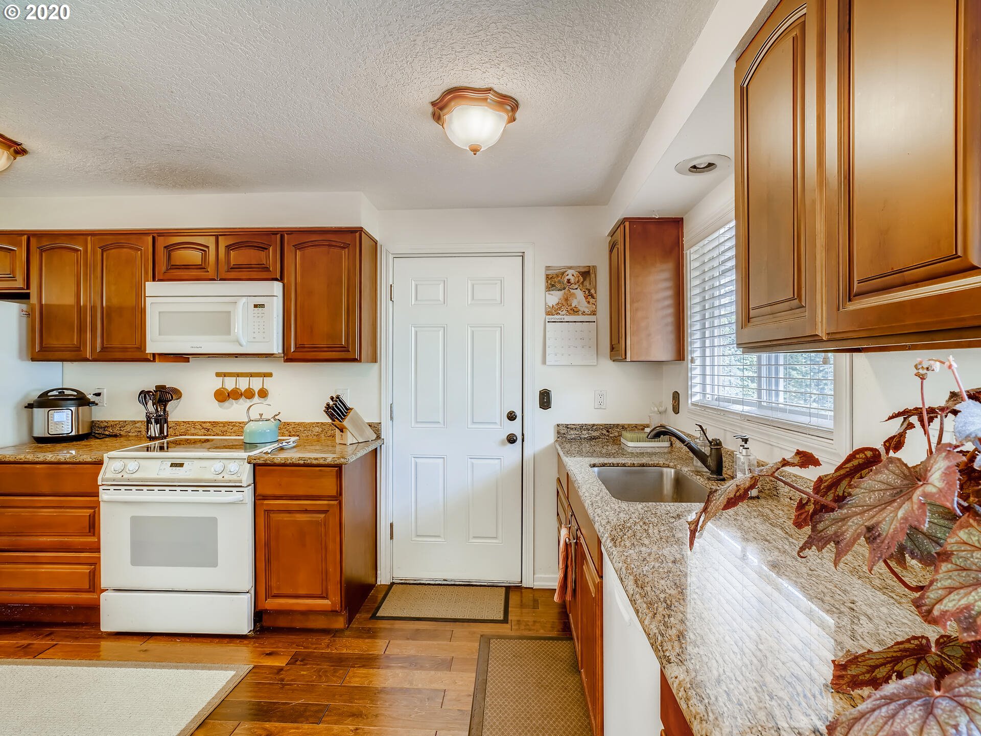 6830 Angus Way Gladstone, OR 97027 - Photo 11 of 28 Gallery Image 11