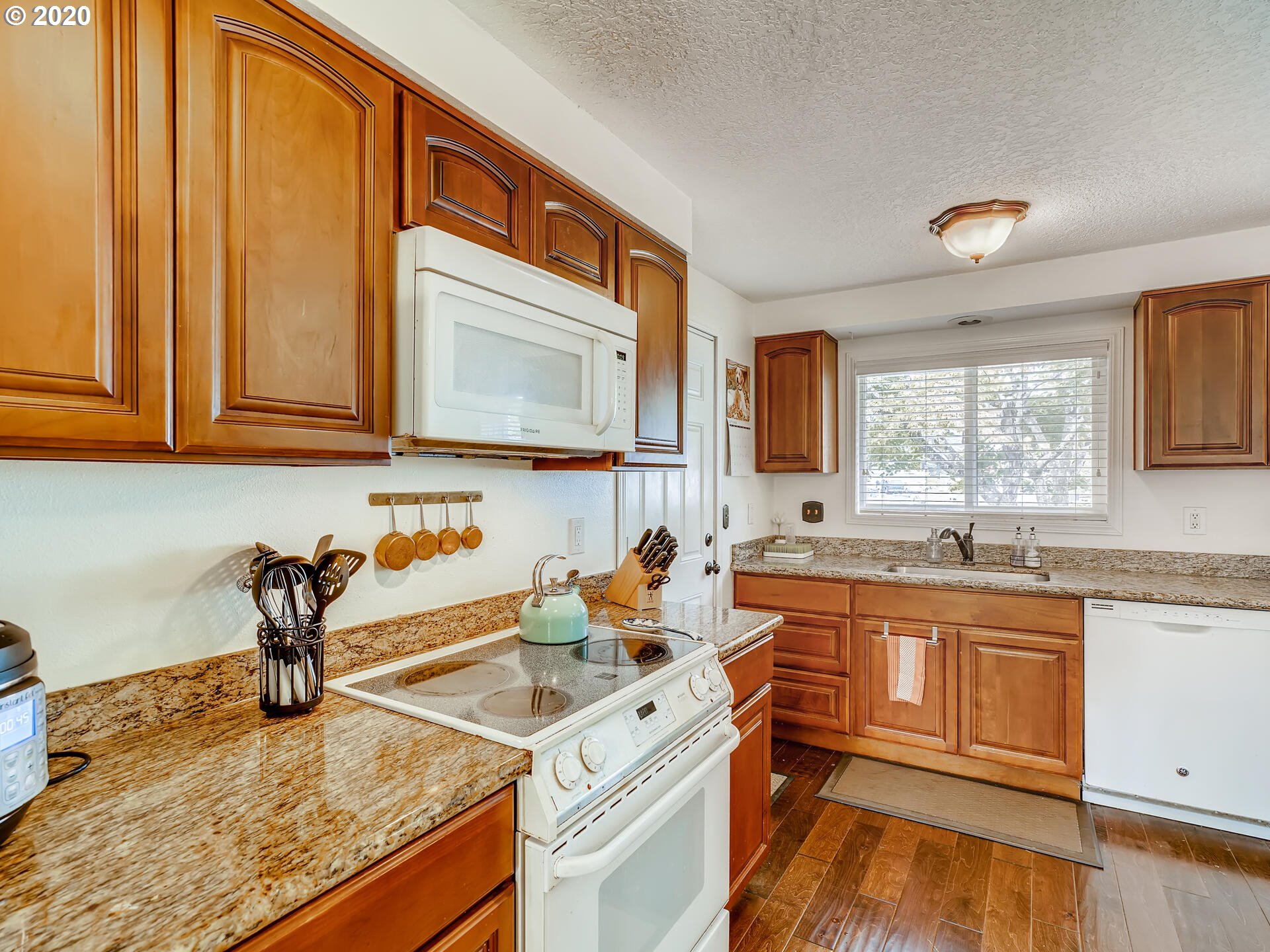 6830 Angus Way Gladstone, OR 97027 - Photo 12 of 28 Gallery Image 12