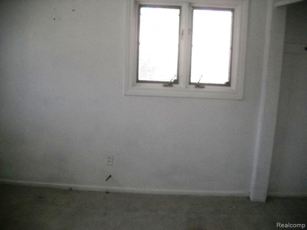 3758 Terrybrook Road West Bloomfield, MI 48322 - Photo 8 of 12 Master Bedroom